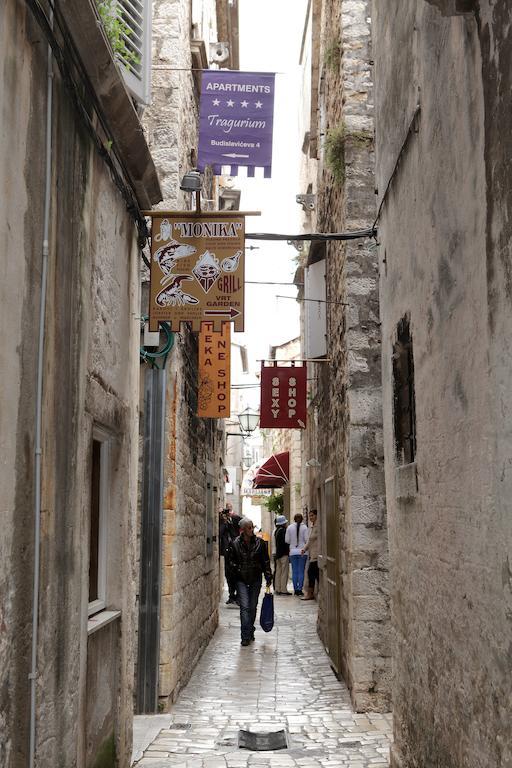 Apartment Tragurium Trogir Zewnętrze zdjęcie